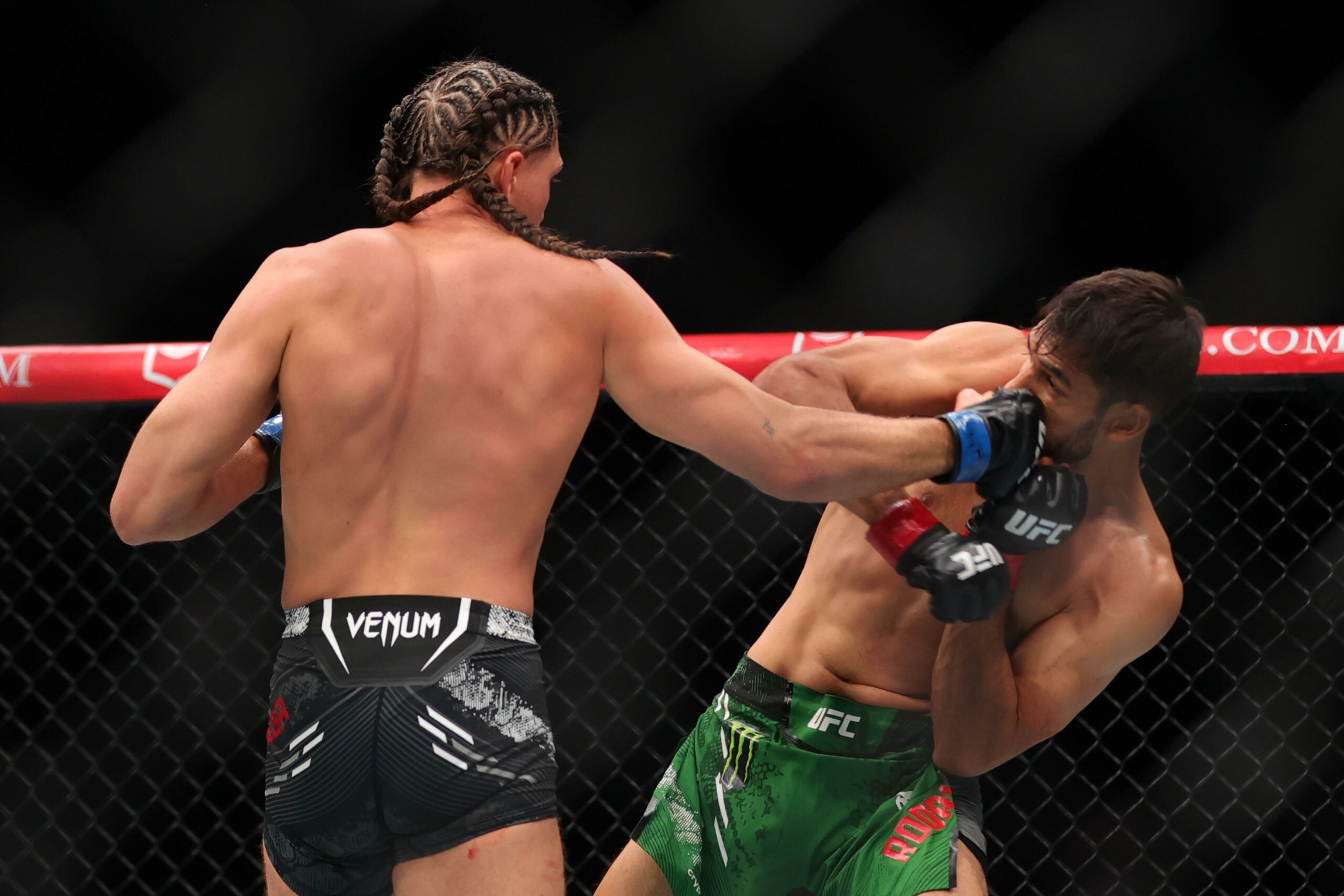 Brian Ortega vs. Yar Rodriguez em luta