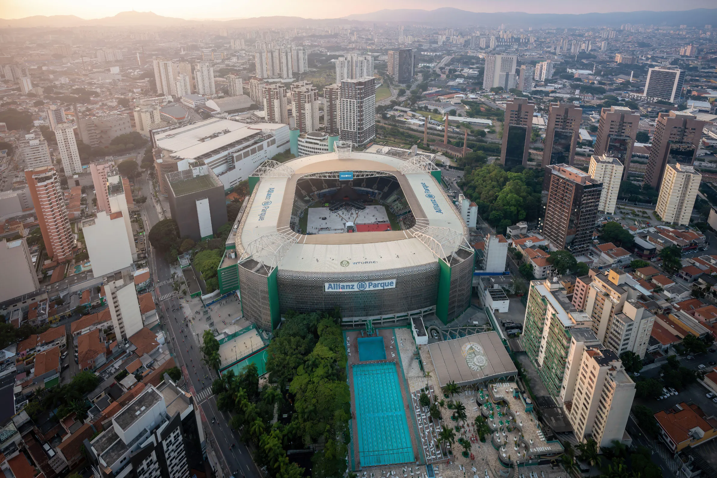 Vista aérea do Estádio de Futebol Allianz Parque do Palmeiras - São Paulo, Brasil.