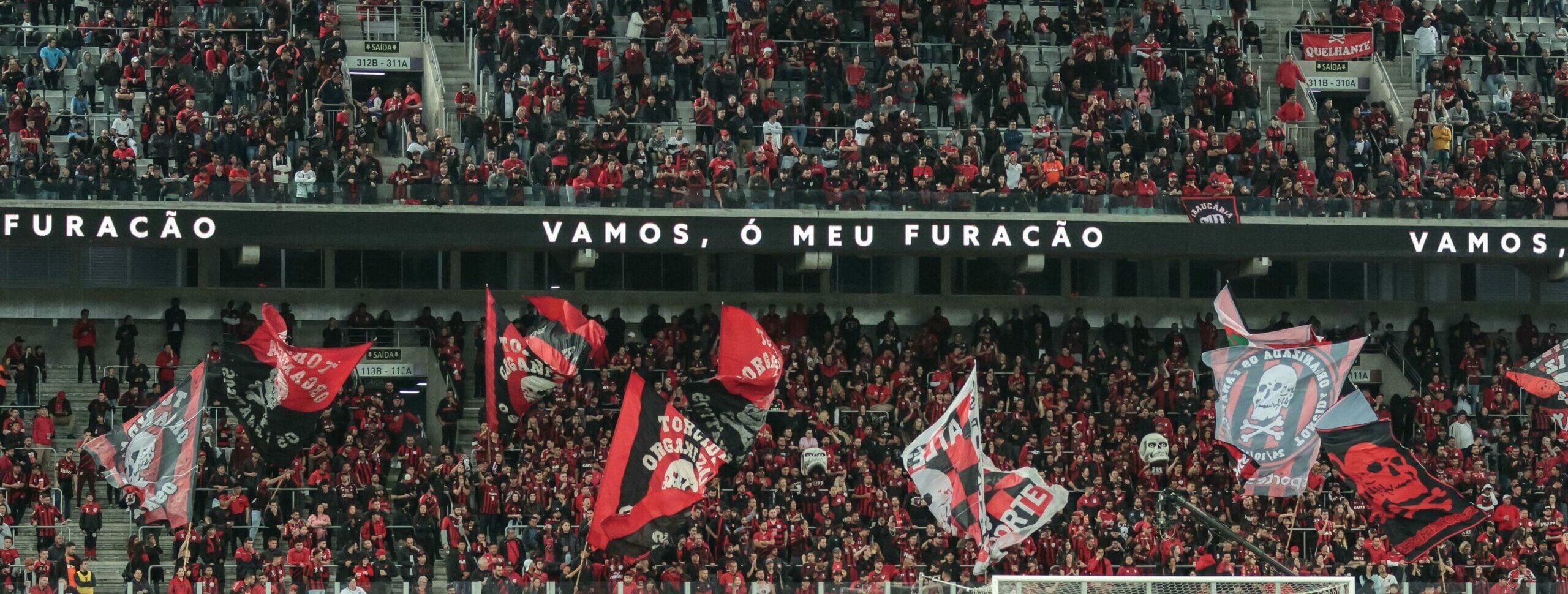 Visão interna da Ligga Arena, o Estádio do Athletico-PR