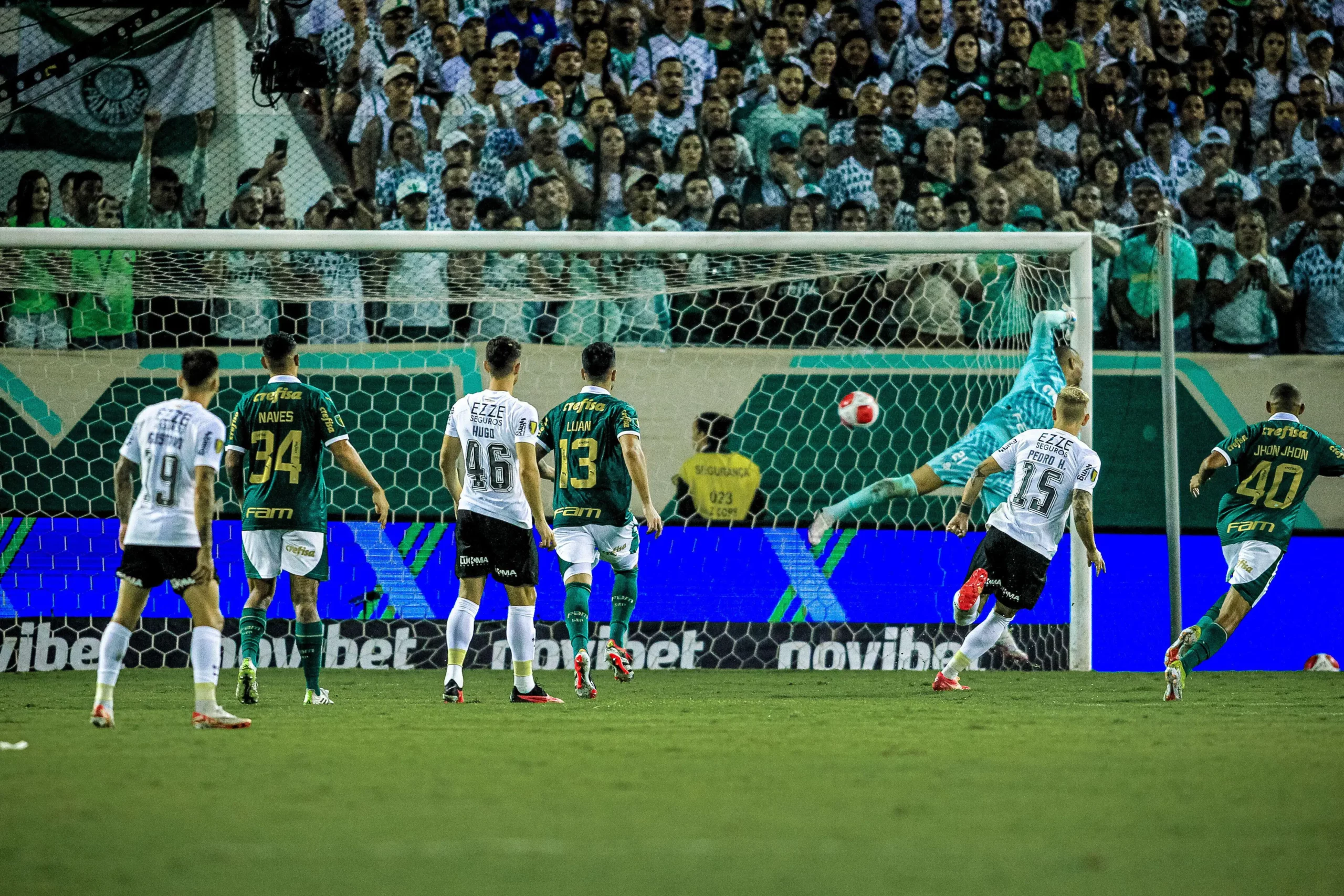 PALMEIRAS X CORINTHIANS - partida entre Palmeiras e Corinthians válida pela 9ª rodada do Campeonato Paulista de 2024 realizada na Arena Barueri no domingo à noite (18).