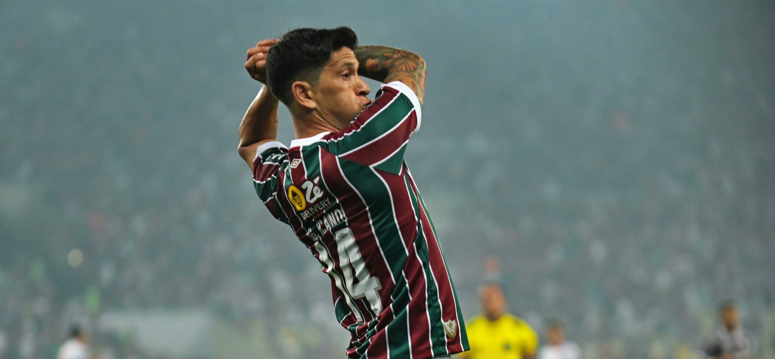 German Cano, do Fluminense, comemorando gol
