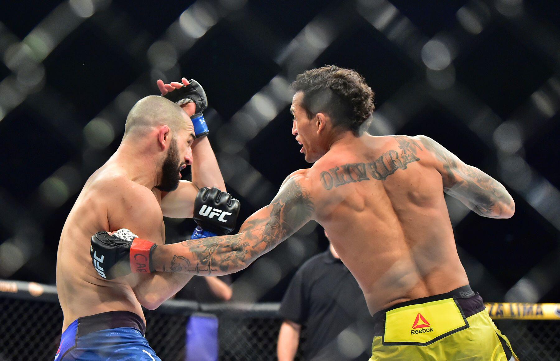 Charles "Do Bronx" Oliveira (red gloves) vs. Jared "Flash"