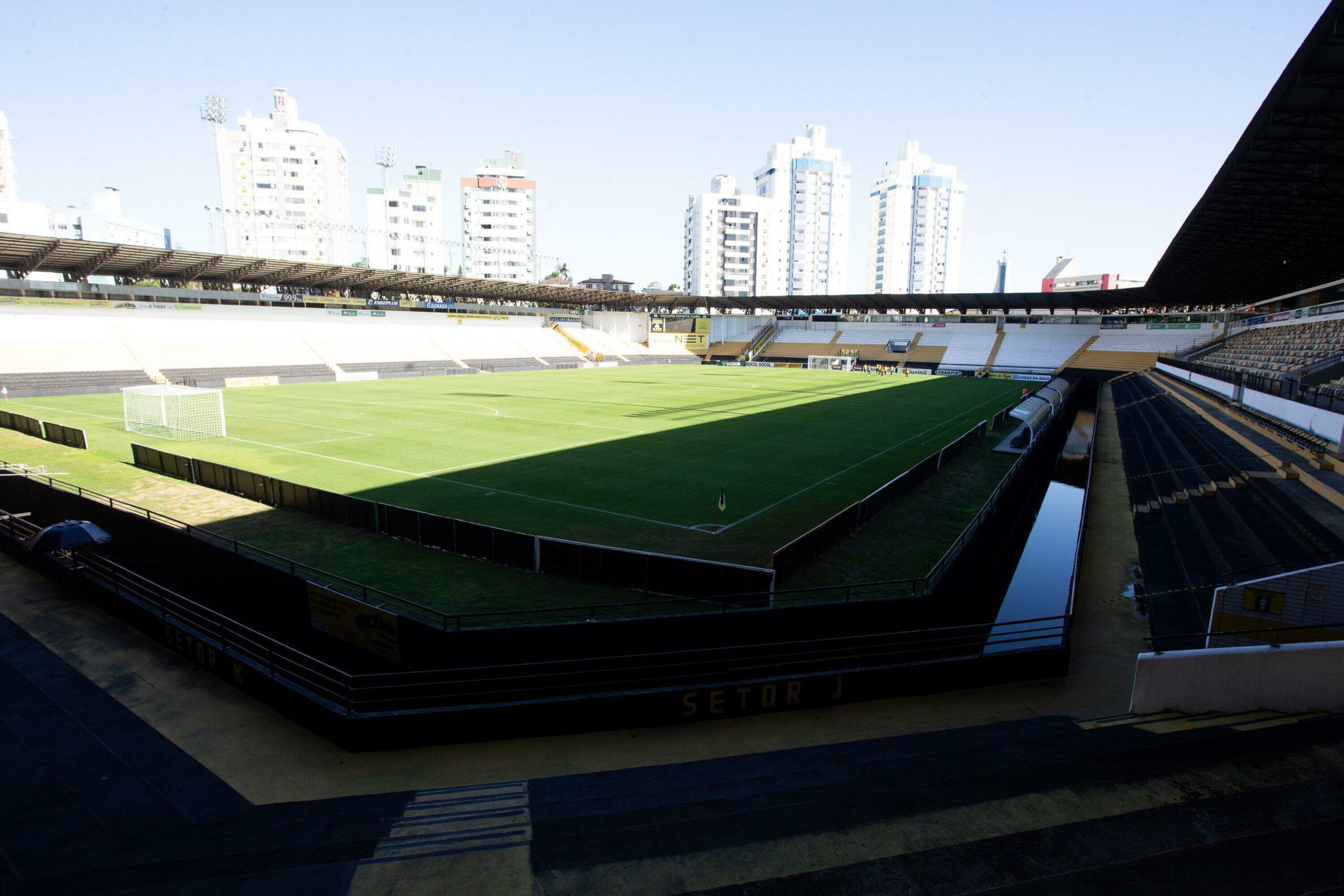 Estádio Heriberto Hulse em Criciúma
