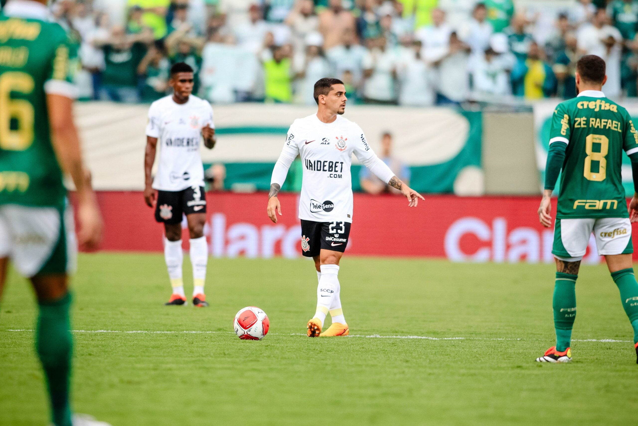 Palmeiras x Corinthians, jogadores em campo