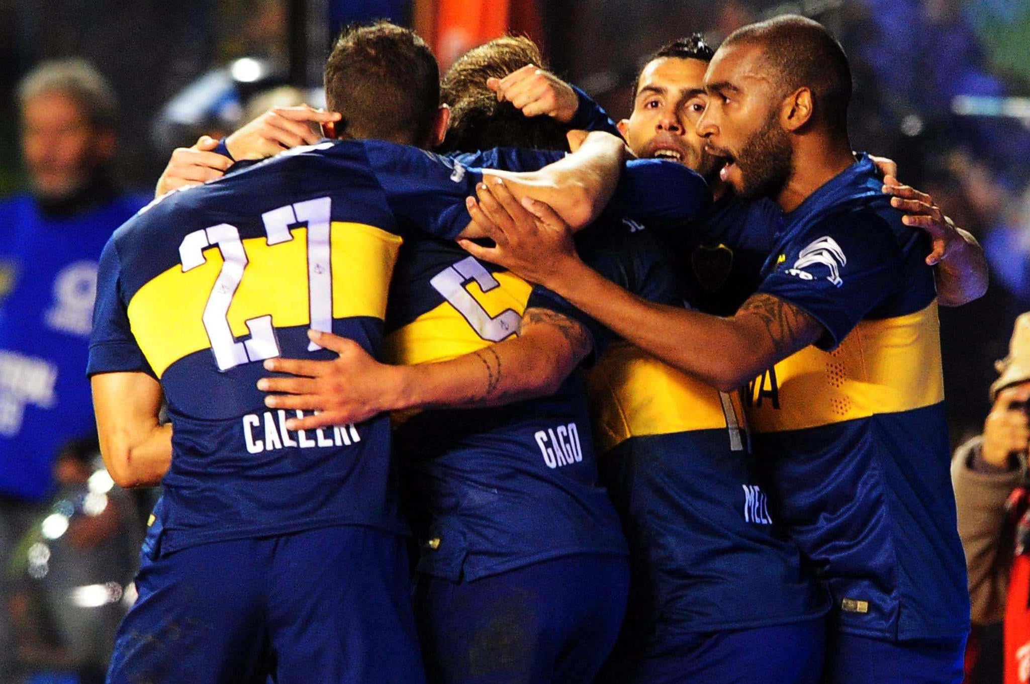 Jogadores do Boca Juniors comemorando