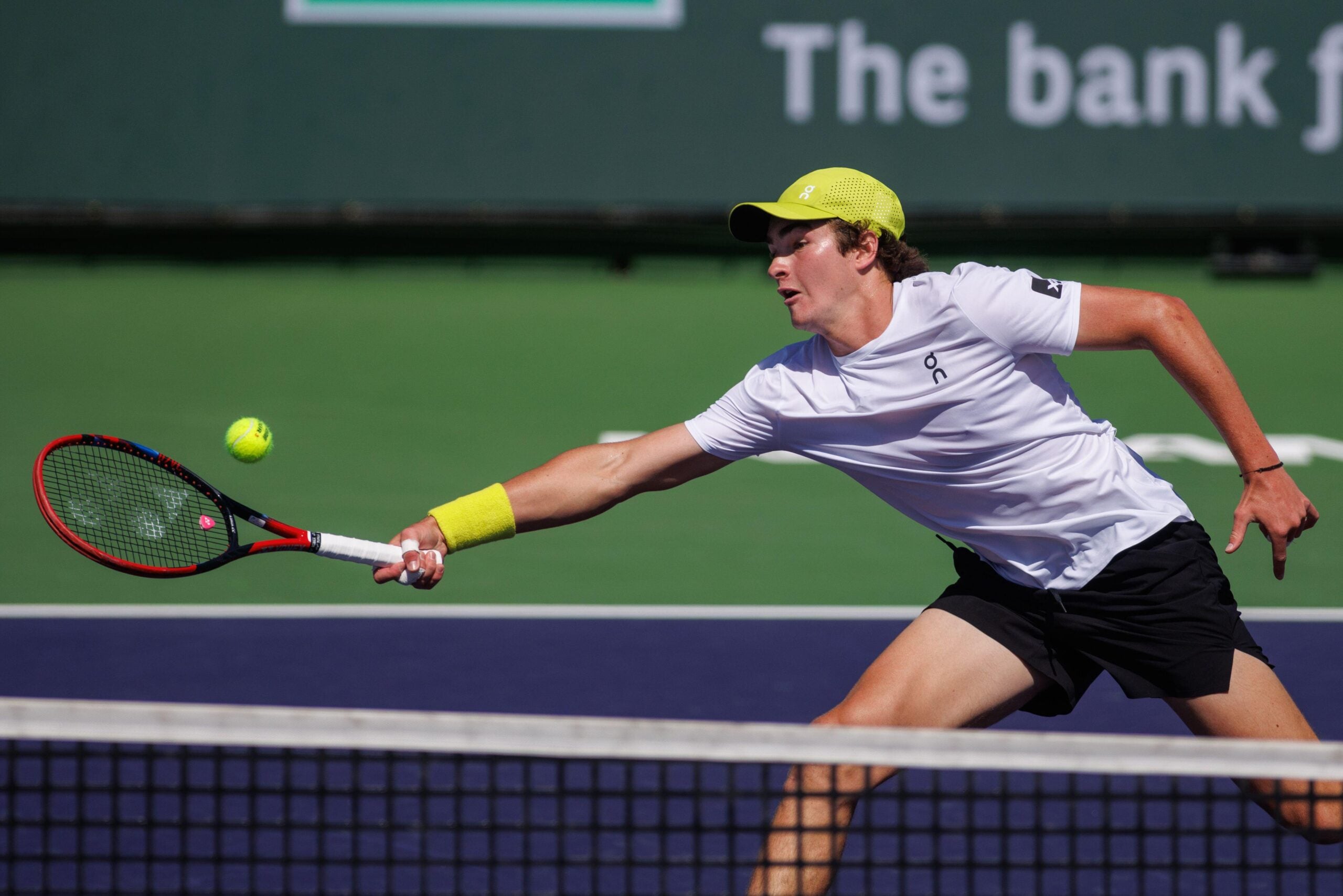 João Fonseca avança em Indian Wells e encara Sinner nas oitavas; odds da partida