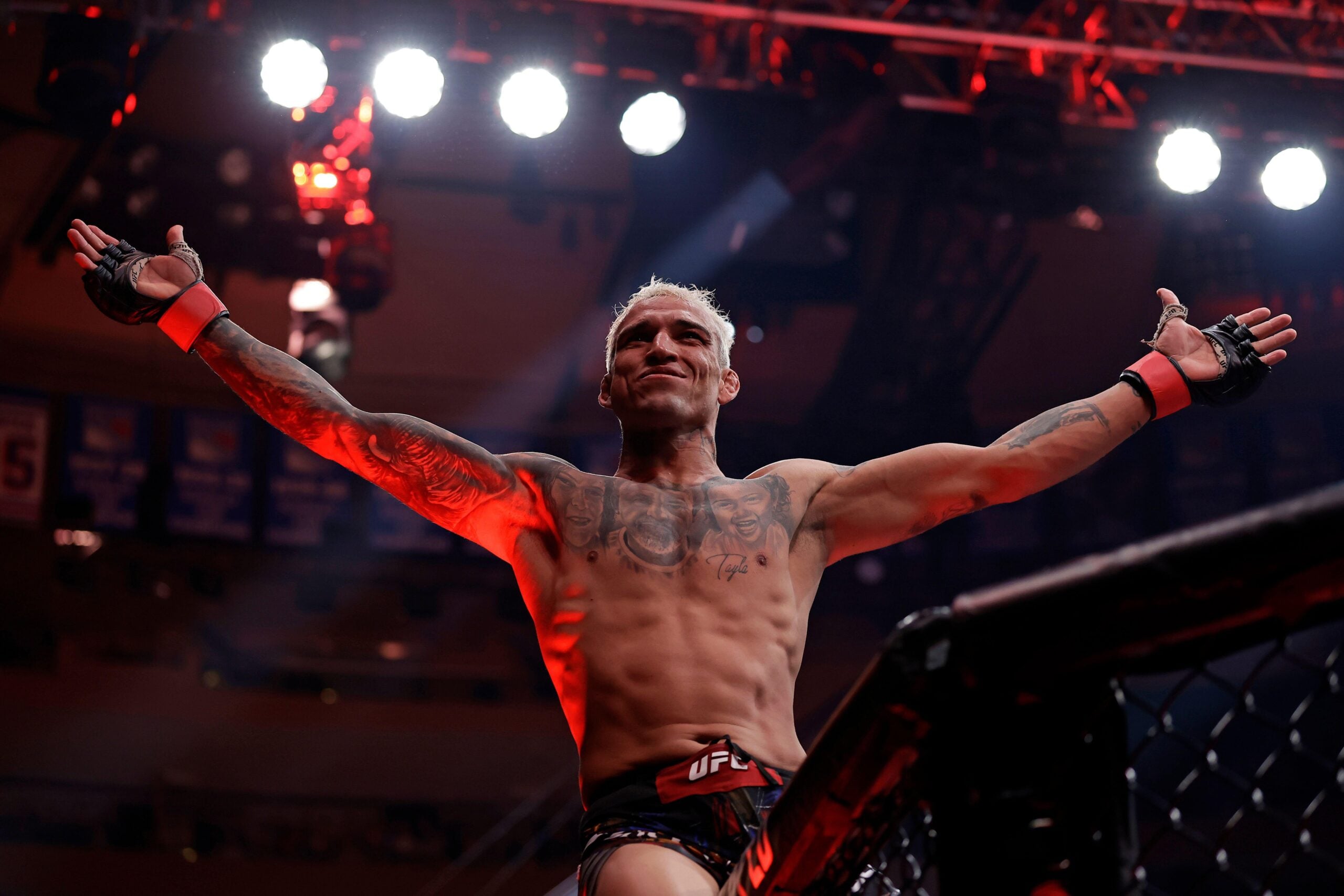 Holloway x Oliveira 2: odds, palpites e onde assistir – UFC 326