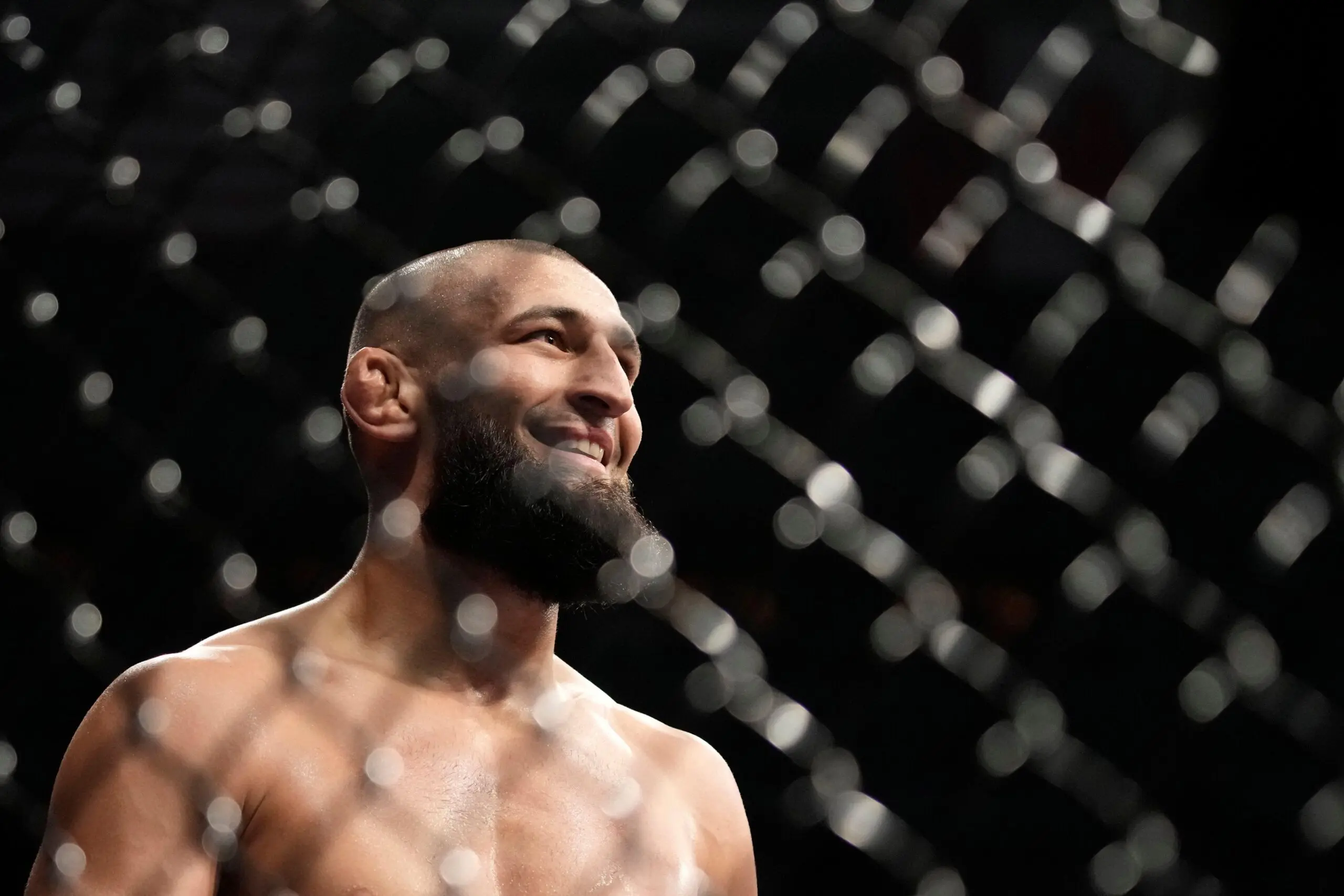Chimaev x Strickland odds e palpites do UFC 328
