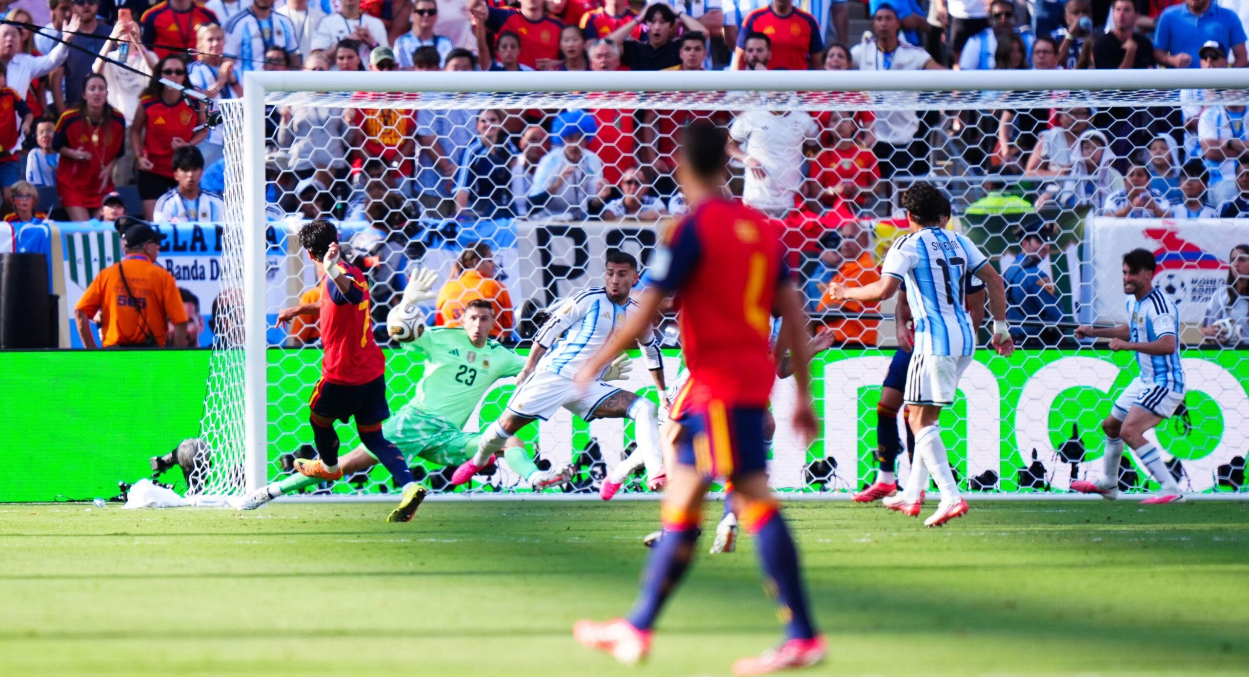 Em final dominante, Espanha vence a Argentina e conquista a Copa do Mundo 2026